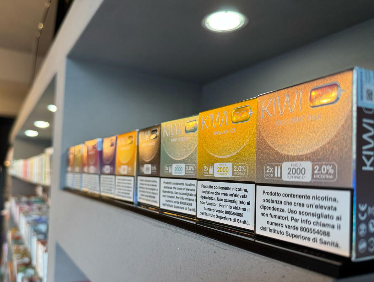 Esposizione pods precaricate Kiwi Go+ - Emporio Vapori Montegrotto Esposizione pods precaricate Kiwi Go+ - Emporio Vapori Montegrotto